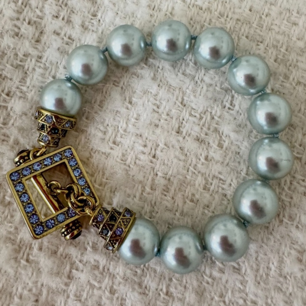 Heidi Daus Blue Pearl Bracelet with Gold and Blue Stone Accents NFS
